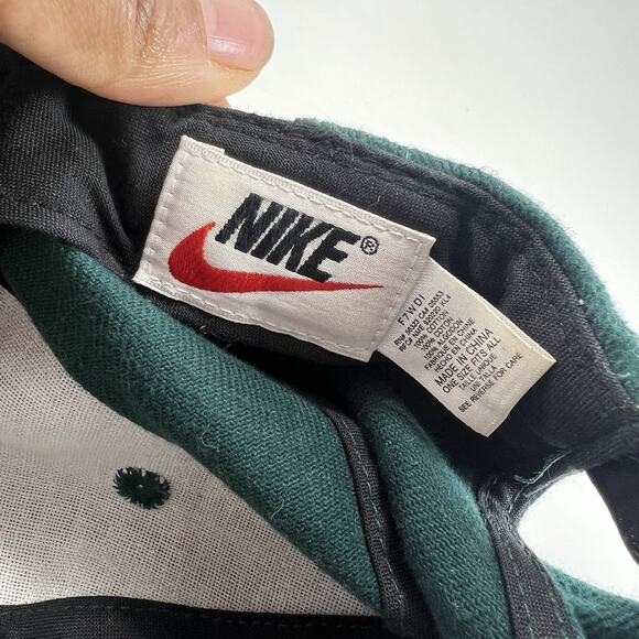 Nike Air Swoosh Vintage 90's Adjustable Strapback Cap Hat Green Bubble Logo - Picture 8 of 9